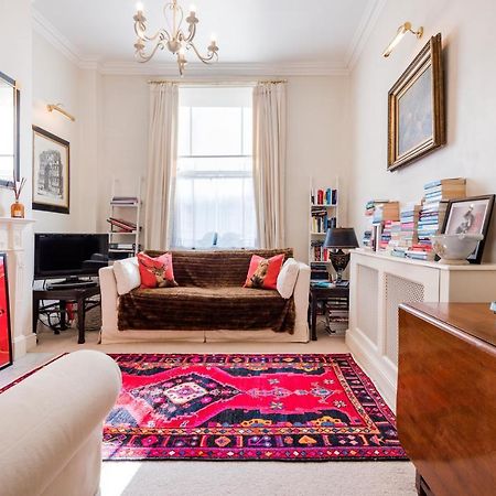 Classy And Spacious One Bedroom Flat In Amazing Location Londres Exterior foto